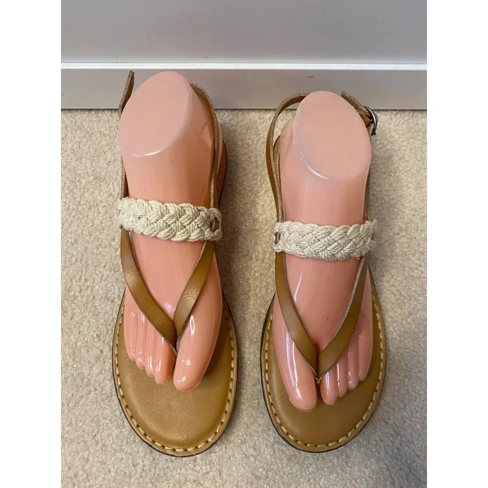 American Eagle Outfitters Size 9